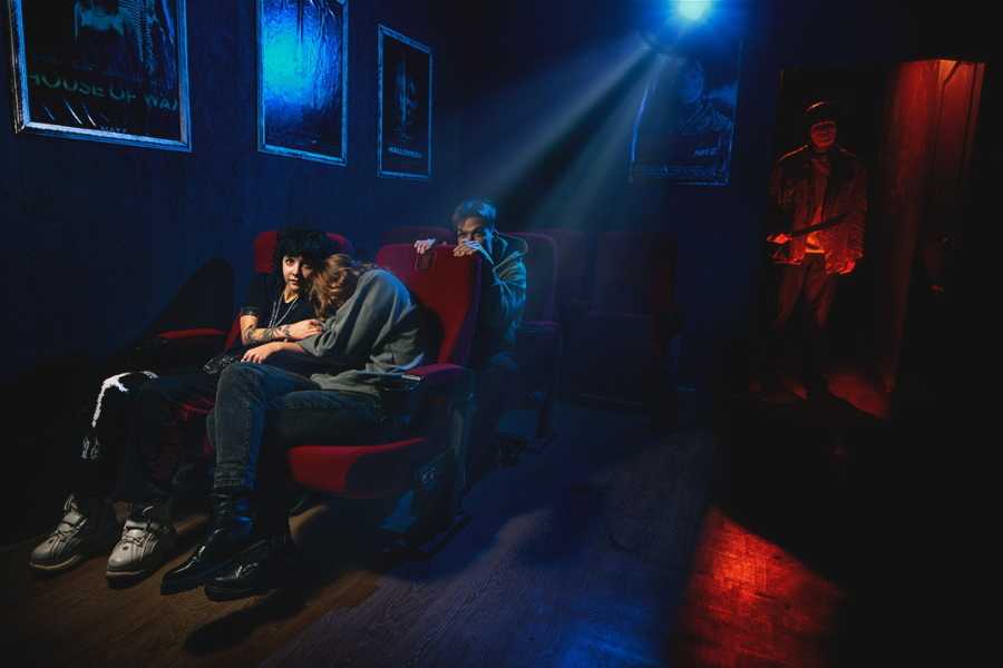 Квест в реальности Дом восковых фигур от компании Паника Квест в реальности Дом восковых фигур от компании Паника