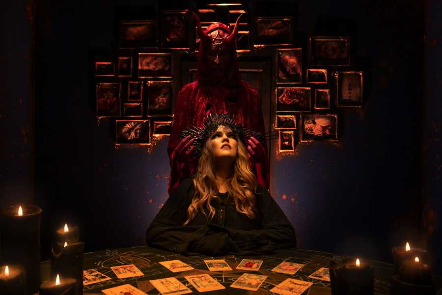 Квест в реальности Таро: карта смерти от компании Паника Квест в реальности Таро: карта смерти от компании Паника