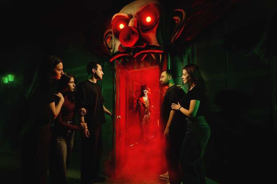 Квест в реальности Парк аттракционов от компании Паника Квест в реальности Парк аттракционов от компании Паника