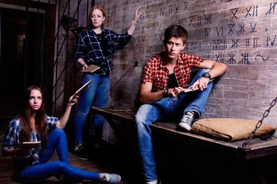 Квест в реальности Узник. Приключения во Франции от компании Вне зоны доступа Квест в реальности Узник. Приключения во Франции от компании Вне зоны доступа